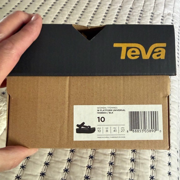 Teva Women’s Black Universal Flatform Sandal - Picture 4 of 8